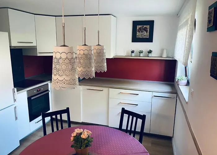 Apartma Kamnitnk Appartement *