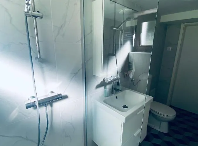 아파트 Apartma Kamnitnk